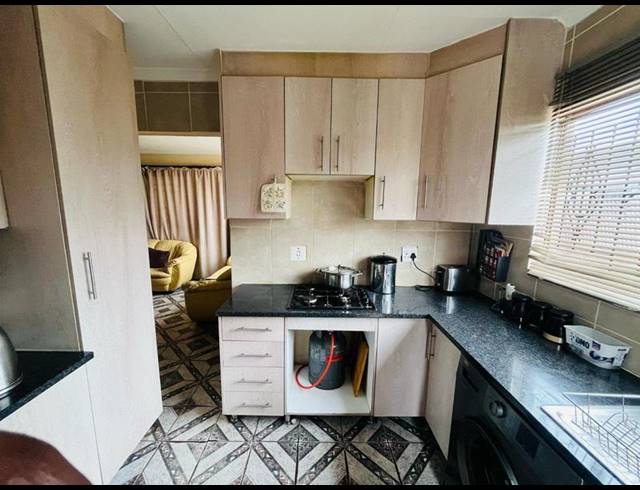 7 BEDROOM HOUSE FOR SALE IN BIRCH ACRES